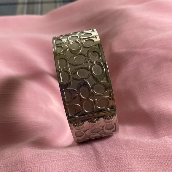 COACH Silver Enamel Signature C Chunky Bangle Bracelet Y2K - Picture 6 of 6